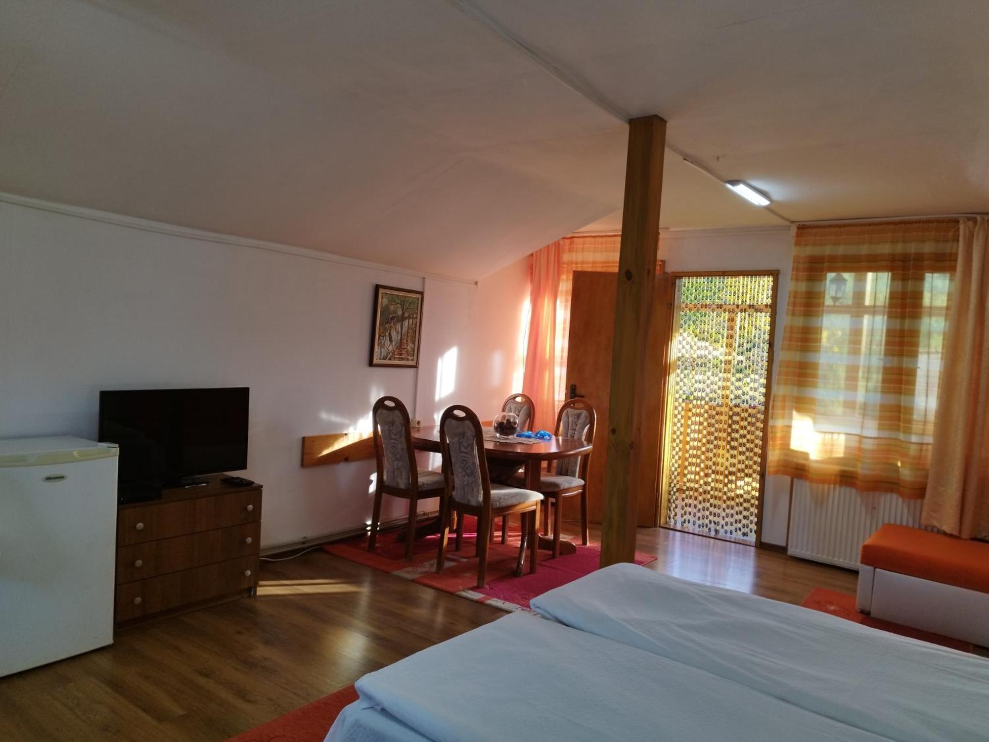 Villa Jun Guest House เบโลกราดชิก ภายนอก รูปภาพ